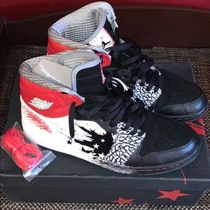 Used in great condition. W box